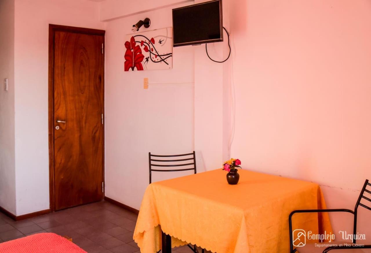 Complejo Urquiza Departamentos Appartement Mina Clavero Buitenkant foto